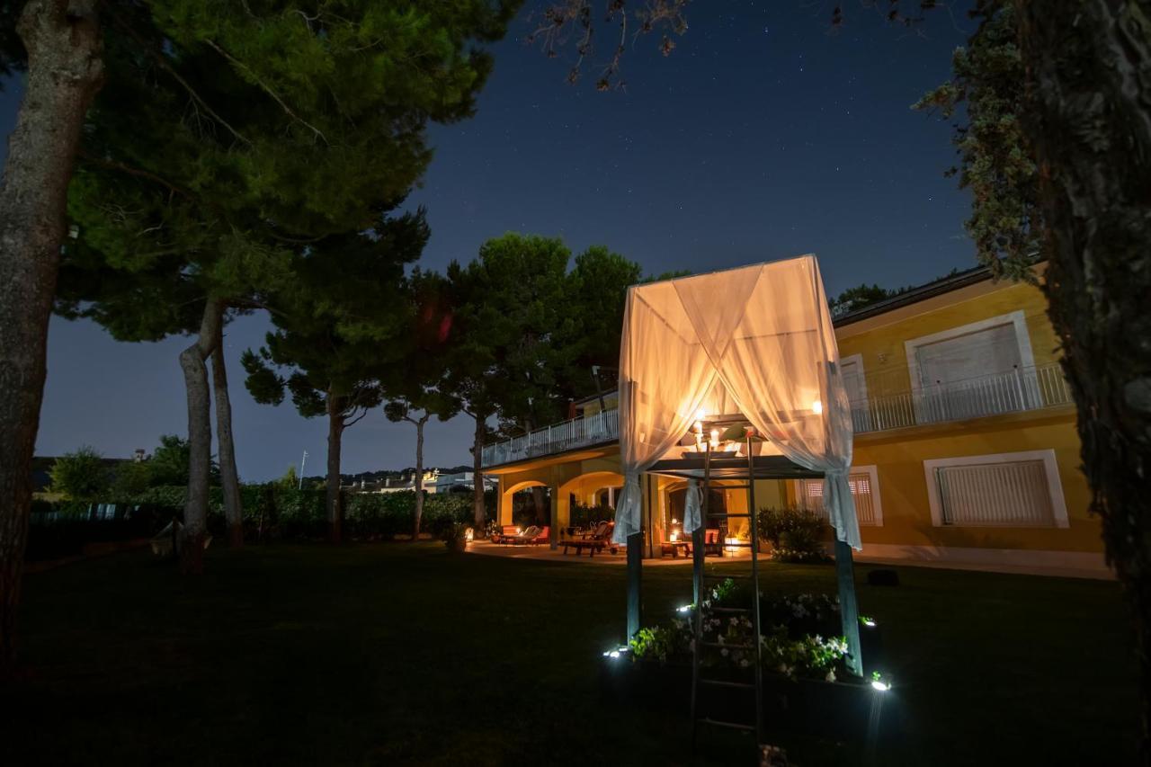 锡罗洛Tra Gli Alberi E Il Mare住宿加早餐旅馆 外观 照片