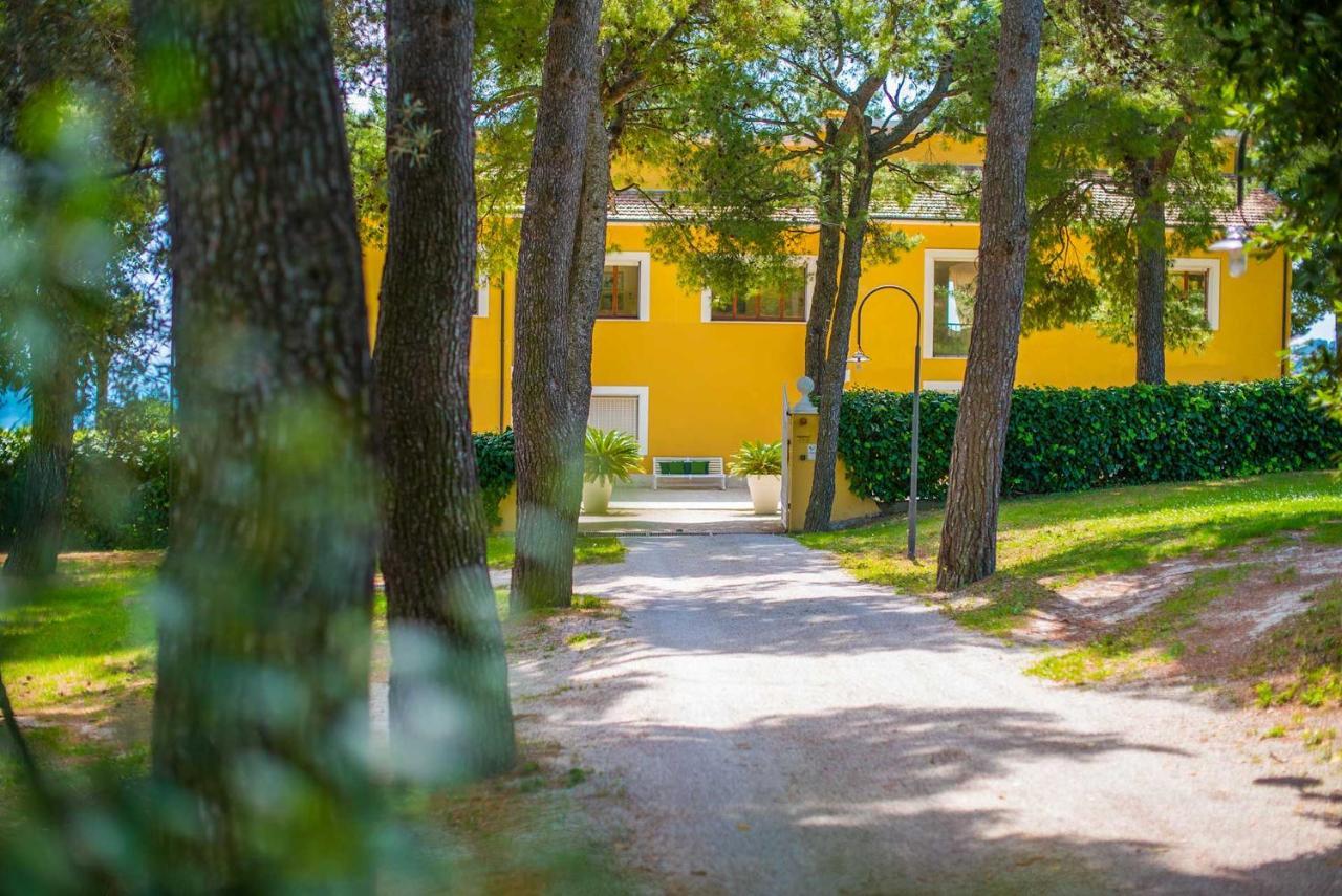 锡罗洛Tra Gli Alberi E Il Mare住宿加早餐旅馆 外观 照片